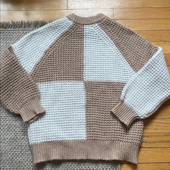 Color block sweater - Picture 7 of 9